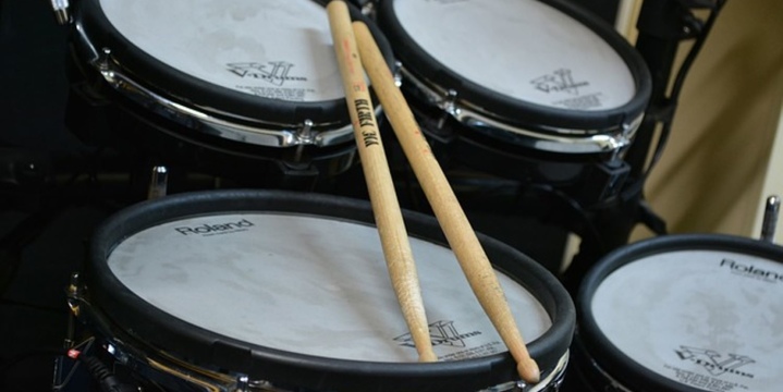 Just4Fun en Midzomer Drums! Zaterdag 15 juni van19.30 uur tot 20.30 uur in het Stellingwerfcollege. Toegang gratis.